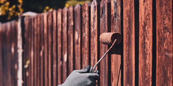 Le migliori vernici per il legno da esterno